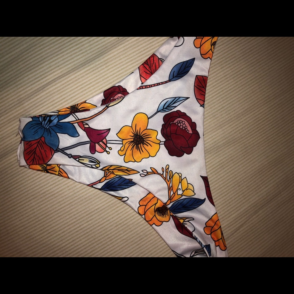 Floral bikini bottom